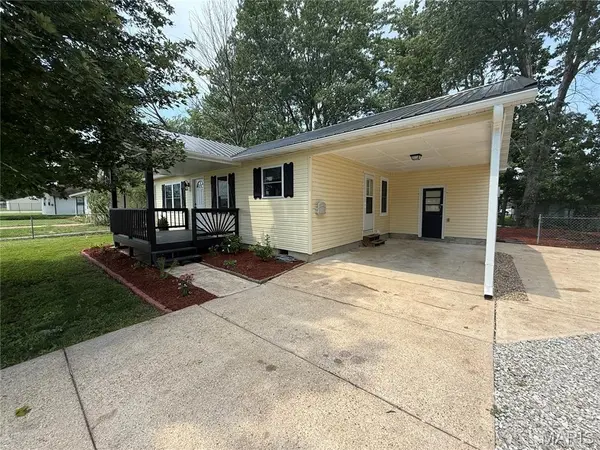 203 Wildcat Pride DR, Cuba, MO 65453