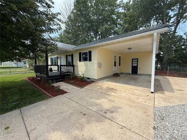 203 Wildcat Pride DR, Cuba, MO 65453