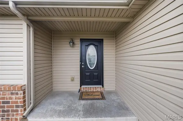 454 Honeysuckle Creek DR, Wentzville, MO 63385