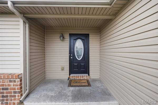 454 Honeysuckle Creek DR, Wentzville, MO 63385