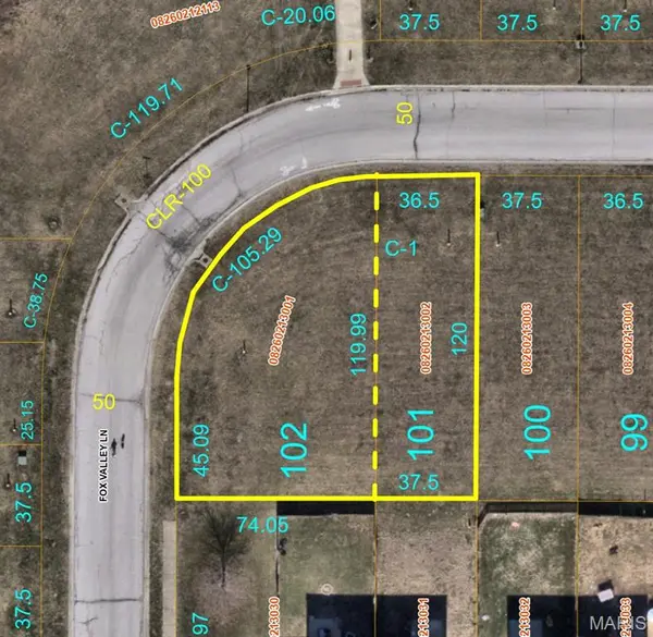 2004/2000 Camrose Green ST, Belleville, IL 62220