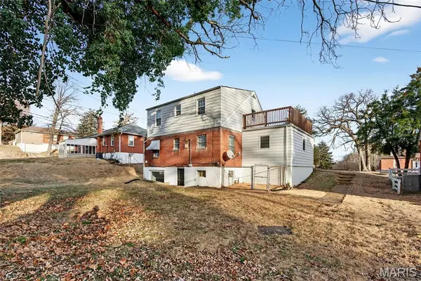 4605 Nelson DR, Northwoods, MO 63121