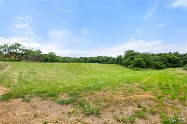 3252 Stayton Dairy Rd., Waverly, IL 62692