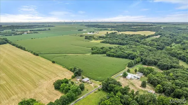 3252 Stayton Dairy Rd., Waverly, IL 62692