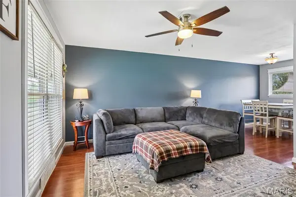 219 Arras DR, St Louis, MO 63129