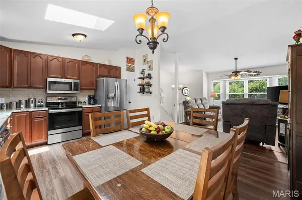 819 Country Brook LN, Imperial, MO 63052