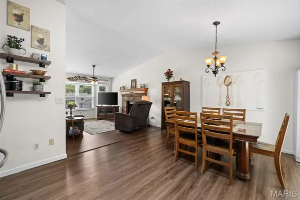 819 Country Brook LN, Imperial, MO 63052