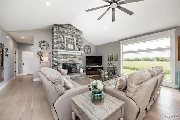3450 Arbor View CT, Freeburg, IL 62243