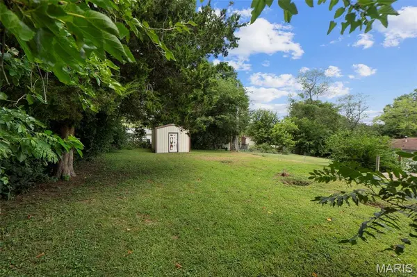 420 Green Acres ST, Cape Girardeau, MO 63701