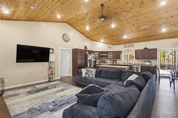 243 Big Pine Road, Doniphan, MO 63935