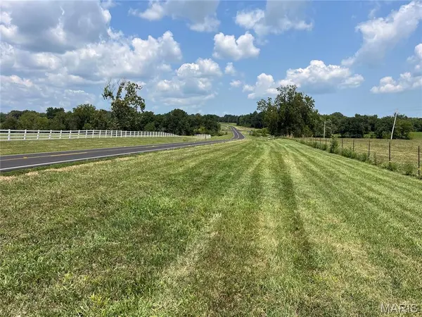 16.73 acres m/l on Hwy D, Eolia, MO 63344