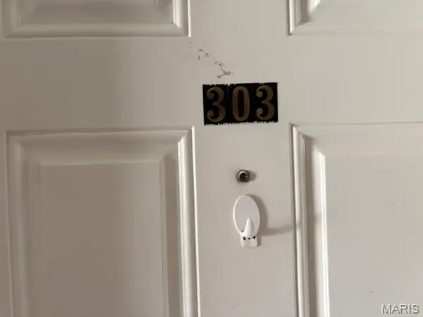 Address not disclosed, Florissant, MO 63031
