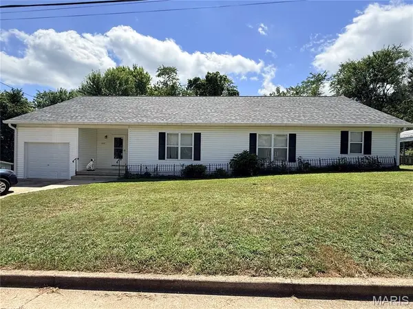 1103 W Coffman ST, Salem, MO 65560