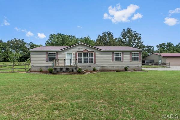 174 County Road 430, Oran, MO 63771