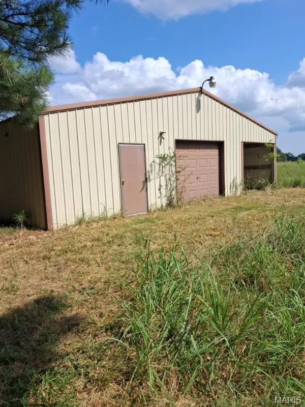60 Rainbow Trout Loop, Doniphan, MO 63935
