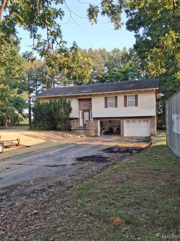 60 Rainbow Trout Loop, Doniphan, MO 63935