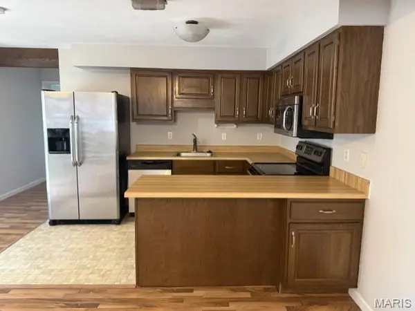 405 Ponderosa AVE #8, O'fallon, IL 62269