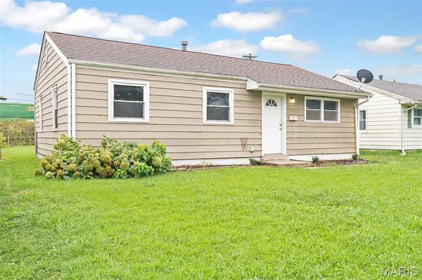 25 Briarcliff DR, Granite City, IL 62040