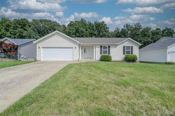 868 Molloy DR, O'fallon, MO 63366