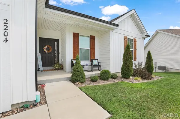 2204 Grit CT, Washington, MO 63090