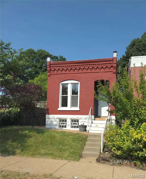 2607 Michigan AVE, St Louis, MO 63118