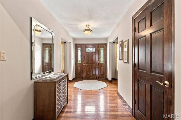 4550 Mattis RD, Mehlville, MO 63128