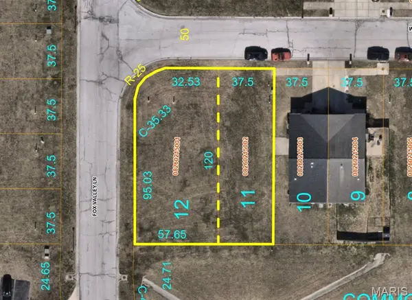 2004/2000 Wexford Green WAY, Belleville, IL 62220