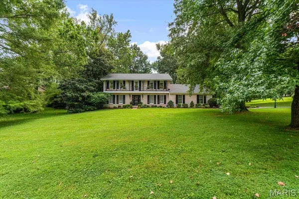 12416 Balwyck LN, Des Peres, MO 63131