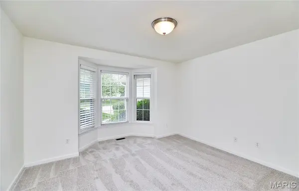 239 Park Ridge DR #74B, O'fallon, MO 63366