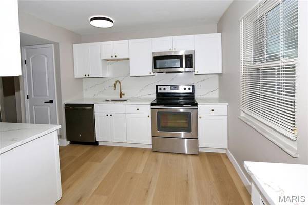 1478 Durango CT, Fenton, MO 63026