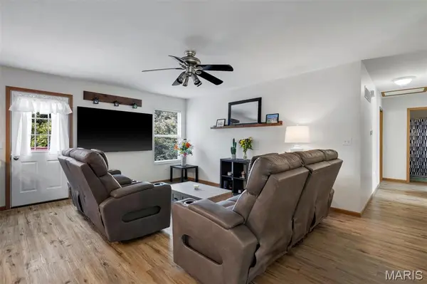 5541 Wagon Train DR, House Springs, MO 63051