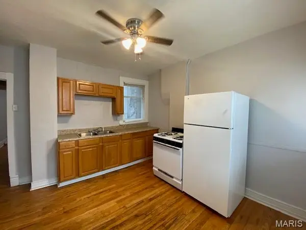 3502 Arsenal ST #1F, St Louis, MO 63118
