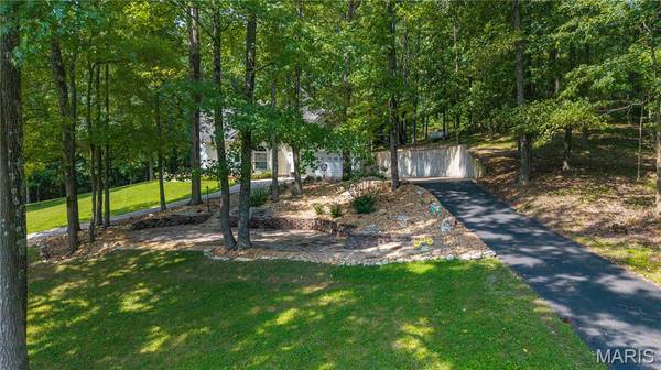 488 County Road 553, Jackson, MO 63755