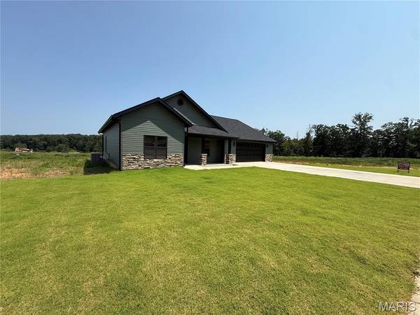 326 Kearbey DR, Poplar Bluff, MO 63901