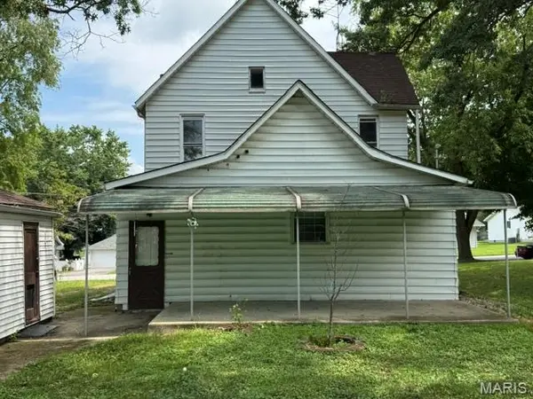 210 S Elm ST, Nokomis, IL 62075
