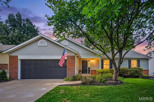 11764 Clarksdale DR, Maryland Heights, MO 63043