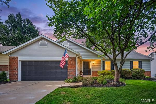 11764 Clarksdale DR, Maryland Heights, MO 63043