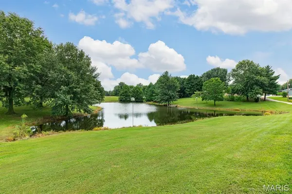 29022 Smith RD, Medora, IL 62063