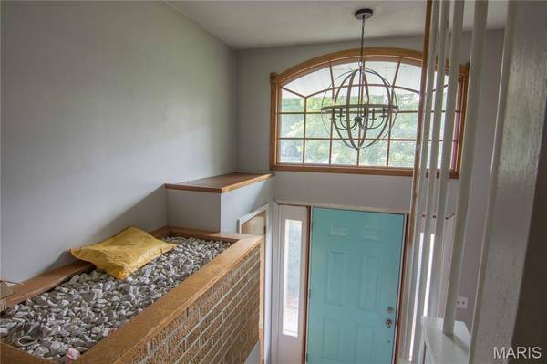709 Pine View ST, Ramsey, IL 62080