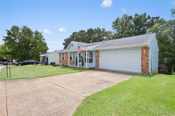 1726 Clark LN, Barnhart, MO 63012