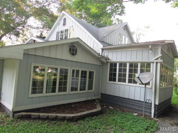 603 Mill ST, Kane, IL 62054