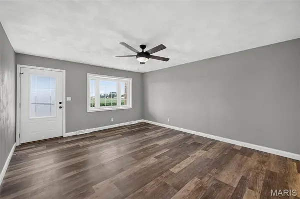 171 N Nike ST, Hecker, IL 62248