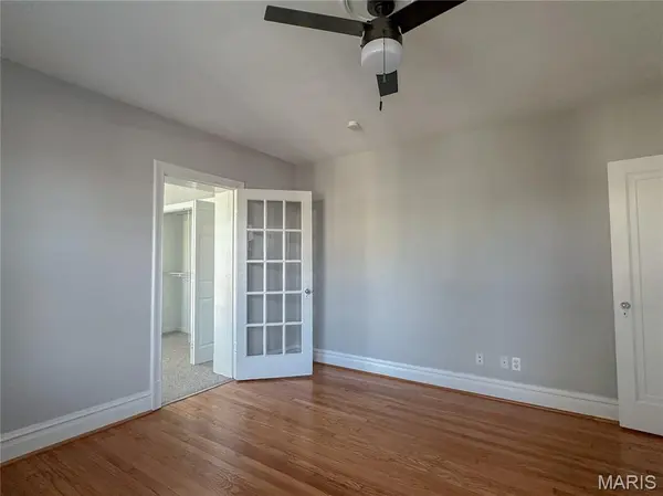 1016 Childress AVE, St Louis, MO 63139