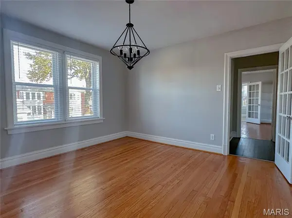 1016 Childress AVE, St Louis, MO 63139