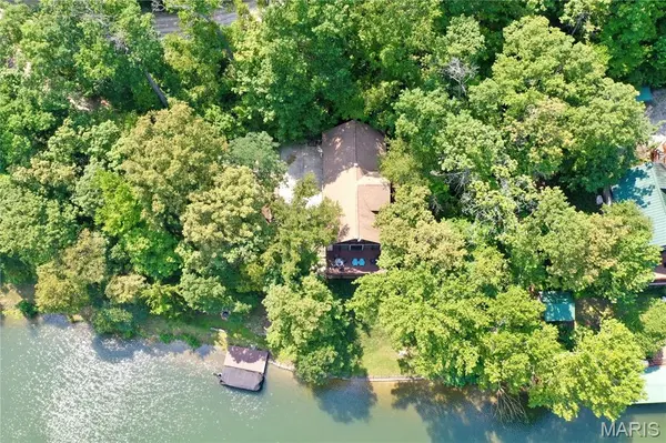 13 Cove TRL, New Florence, MO 63363