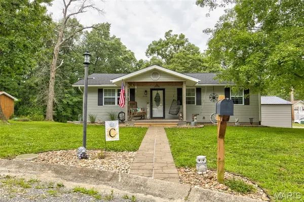 15337 Jeffrey LN, Brighton, IL 62012