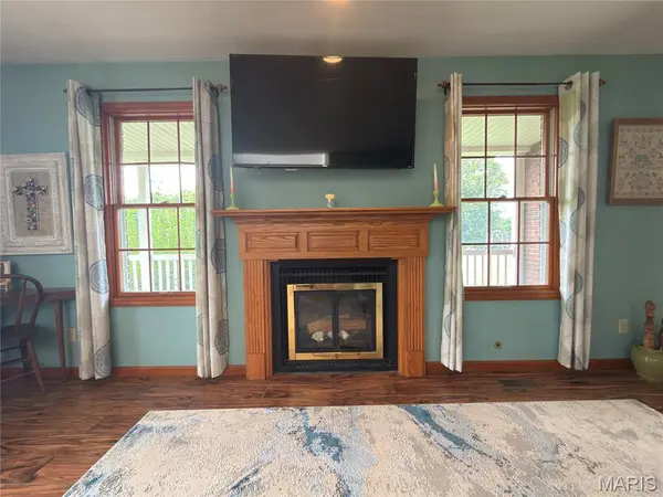 13322 Old Hwy 79, New London, MO 63459