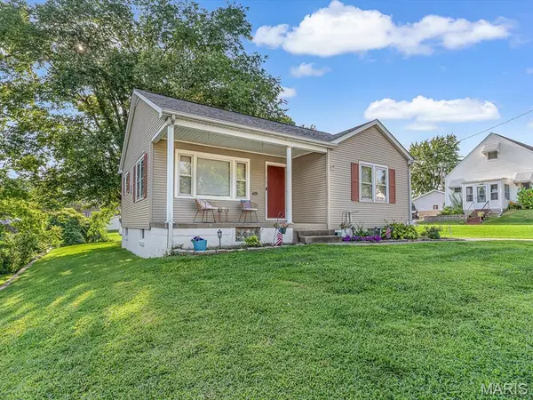 127 S Carl ST, Columbia, IL 62236