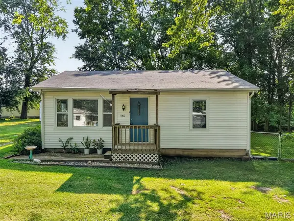 546 Chestnut ST, Hawk Point, MO 63349