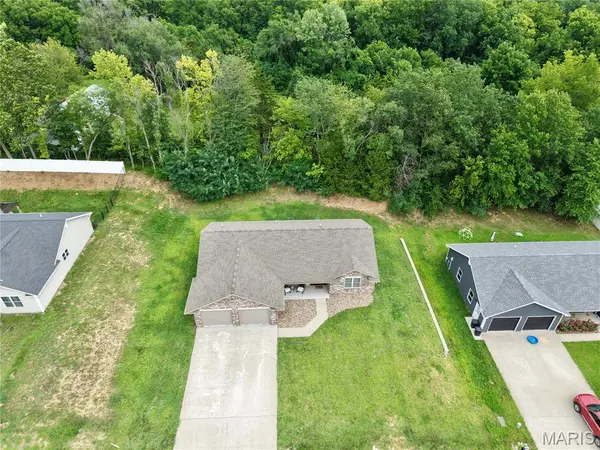 4024 Breckenridge DR, Hannibal, MO 63401
